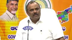రెవెన్యూ ఉద్యోగుల సమస్యలపై మంత్రి అనగాని హామీ