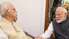 నన్ను పడేసినవారే.. లేవడం నేర్పారు!