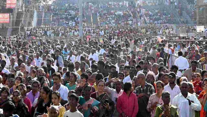 తిరుమల బ్రహ్మోత్సవాలు.. మోహినీ అలంకారంలో మలయప్పస్వామి దర్శనం