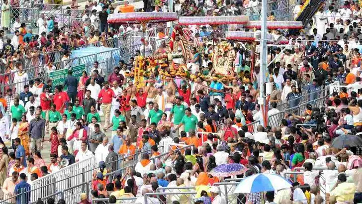 తిరుమల బ్రహ్మోత్సవాలు.. మోహినీ అలంకారంలో మలయప్పస్వామి దర్శనం