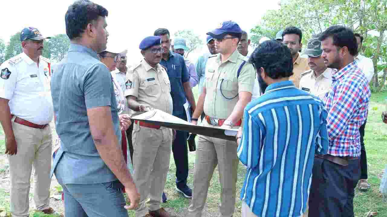 సీఎం భద్రతా ఏర్పాట్లను పరిశీలించిన ఎస్పీ – general సీఎం భద్రతా ఏర్పాట్లను పరిశీలించిన ఎస్పీ – general