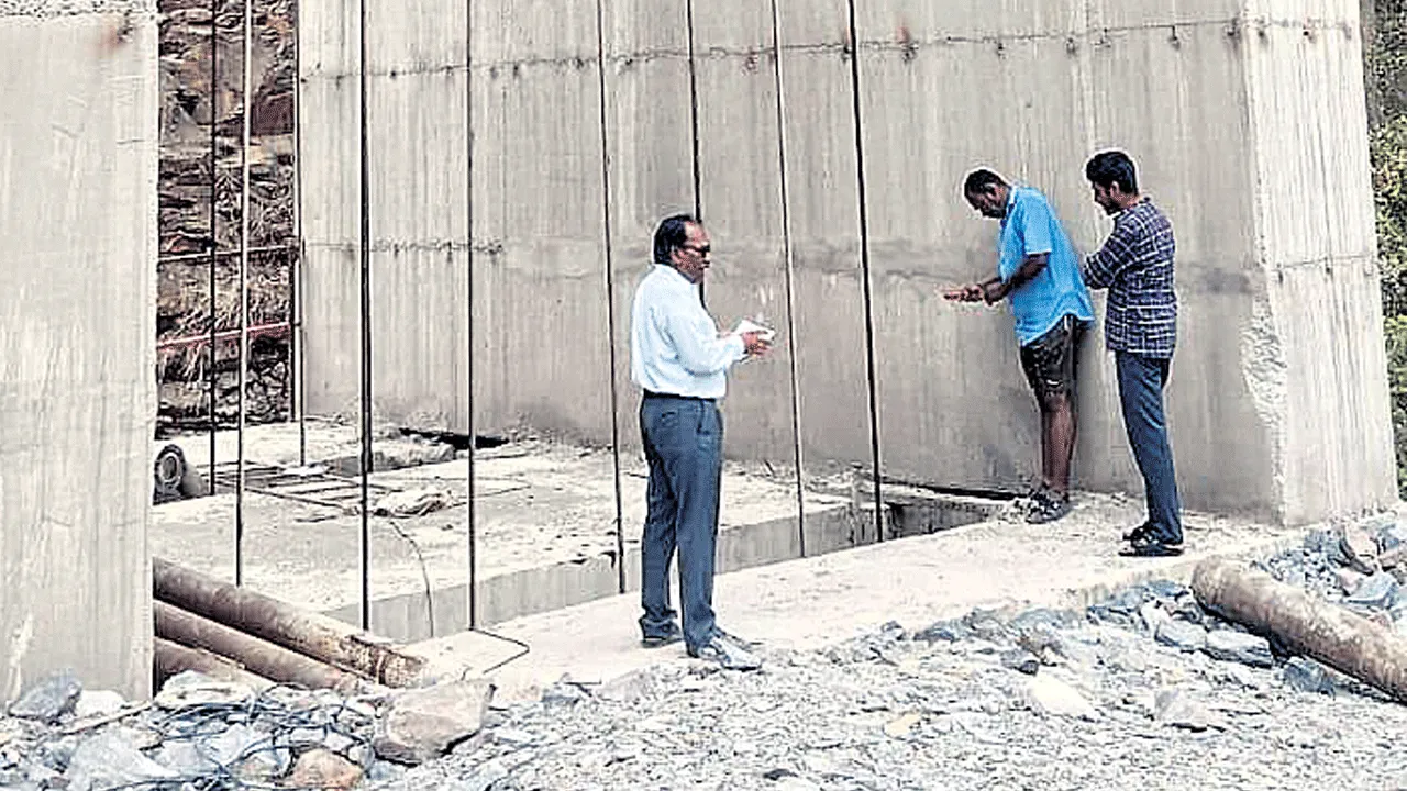 వెలిగొండకు ఇన్‌ఫ్లో 500 క్యూసెక్కులు