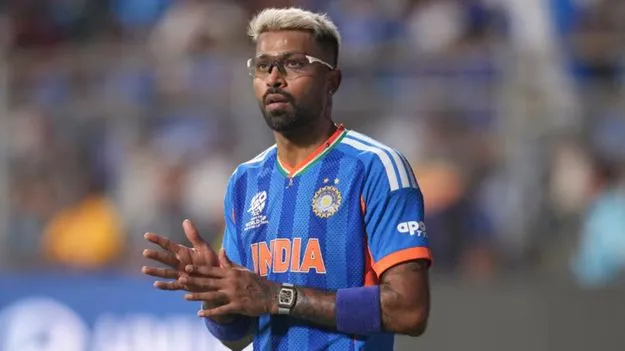 టీమిండియాకు భారీ షాక్.. వచ్చే ఐపీఎల్ వరకు హార్దిక్ పాండ్యా ఆడేది లేదా..