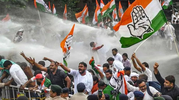 జ్ఞానేశ్‌ వైదొలగాల్సిందే