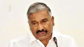 పెద్దిరెడ్డి కోటకు బీటలు!