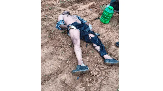 పిడుగుపడి యువకుడి మృతి