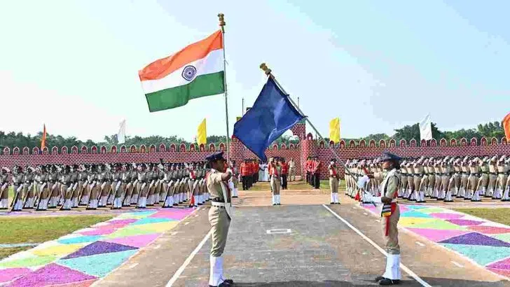 విజయనగరం జిల్లాలో మహిళా కానిస్టేబుళ్ల పాసింగ్‌ అవుట్‌ పరేడ్‌.. హాజరైన హోం మంత్రి అనిత