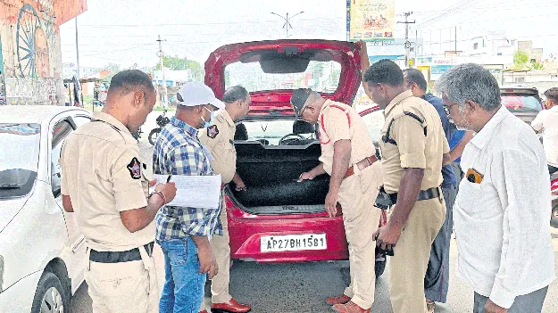 జల్లెడపడుతున్న పోలీసులు