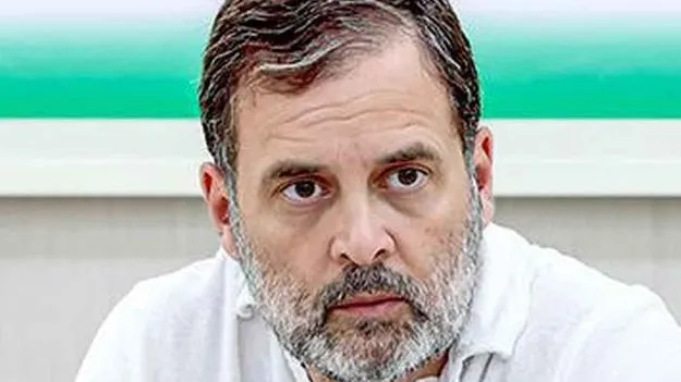 ఫారం-6ను మార్చిందెవరు?
