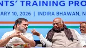 వాళ్లంతా నీ స్నేహితులే కదా.. రాహుల్ గాంధీకి ఖర్గే చురకలు..