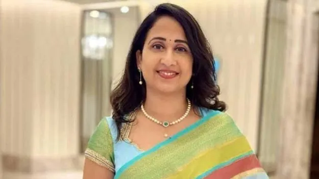 వీసా స్కాం కేసులో పోలీసు విచారణకు రమానందన