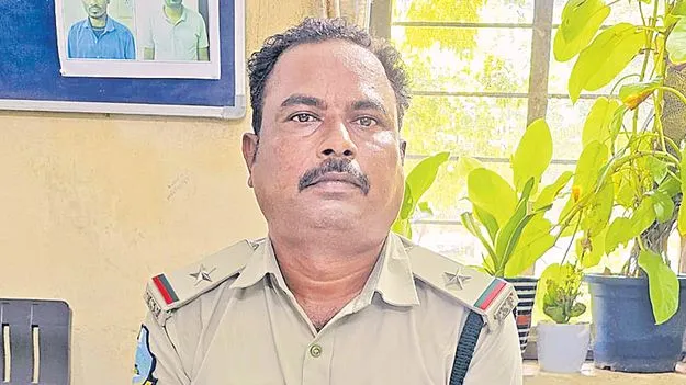 ఏసీబీ వలలో ఫారెస్ట్  సెక్షన్‌ ఆఫీసర్‌
