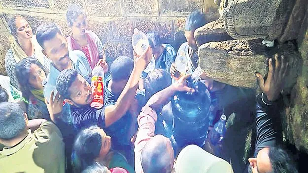 పుణ్యస్నానానికి పాట్లు