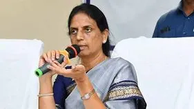 రైతుల నుంచి బలవంతంగా భూములను లాక్కుంటున్నారు: సబితా ఇంద్రారెడ్డి