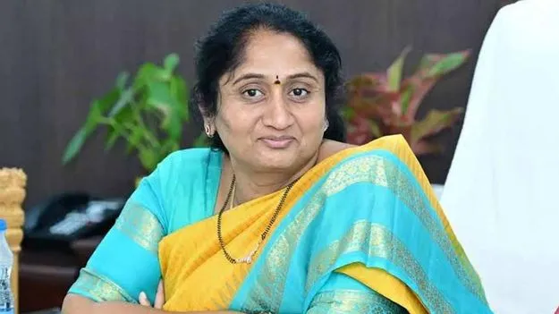 బీసీ యువతకు ఉచిత సివిల్స్ కోచింగ్.. డా. లక్ష్మయ్య ఐఏఎస్ అకాడమీతో ఎంఓయూ