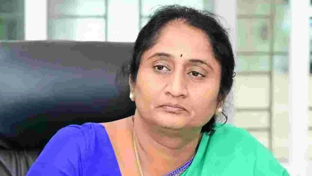 శ్రీ సత్యసాయి జిల్లాలో పారిశ్రామిక అభివృద్ధికి ప్రాధాన్యం: మంత్రి సవిత