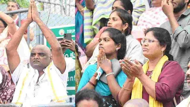 సింహ వాహనంపై యోగ నరసింహుని అలంకారంలో మలయప్పస్వామి