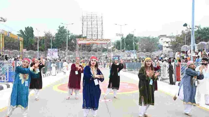 సింహ వాహనంపై యోగ నరసింహుని అలంకారంలో మలయప్పస్వామి