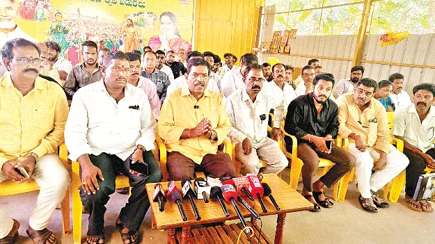   Jana Sena Today నిన్నటి వరకు వైసీపీ.. నేడు జనసేన 