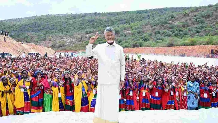 వెలిగొండ ప్రాజెక్ట్ ఫేజ్-1 ప్రారంభం.. జాతికి అంకితం చేసిన సీఎం చంద్రబాబు