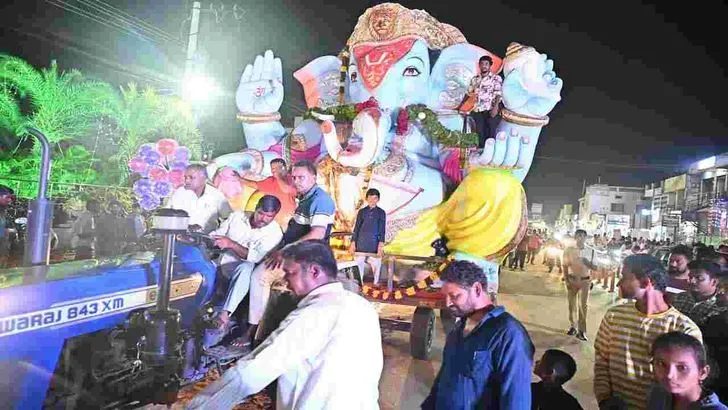 వనపర్తిలో ఘనంగా వినాయక నిమజ్జనం