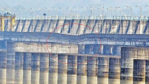 కాళేశ్వరం పునరుద్ధరణకు 2,100 కోట్లు