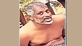 రాత్రంతా గ్రామంలో నగ్నంగా దంపతుల సంచారం