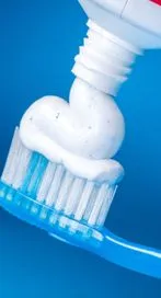 టూత్ పేస్టు ఎలా పనిచేస్తుందో తెలుసా?