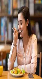 రాత్రి భోజనం త్వరగా చేస్తే.. ఆరోగ్యానికి ఎంత మంచిదంటే.. 